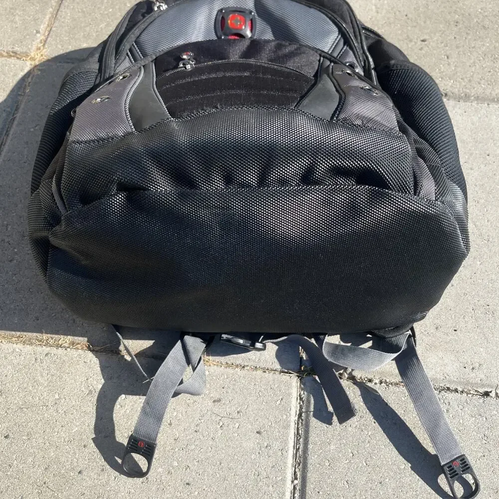 Swiss Gear Uline 16